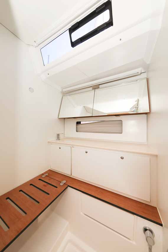 Dufour 41 - 3 cab. — photo 9
