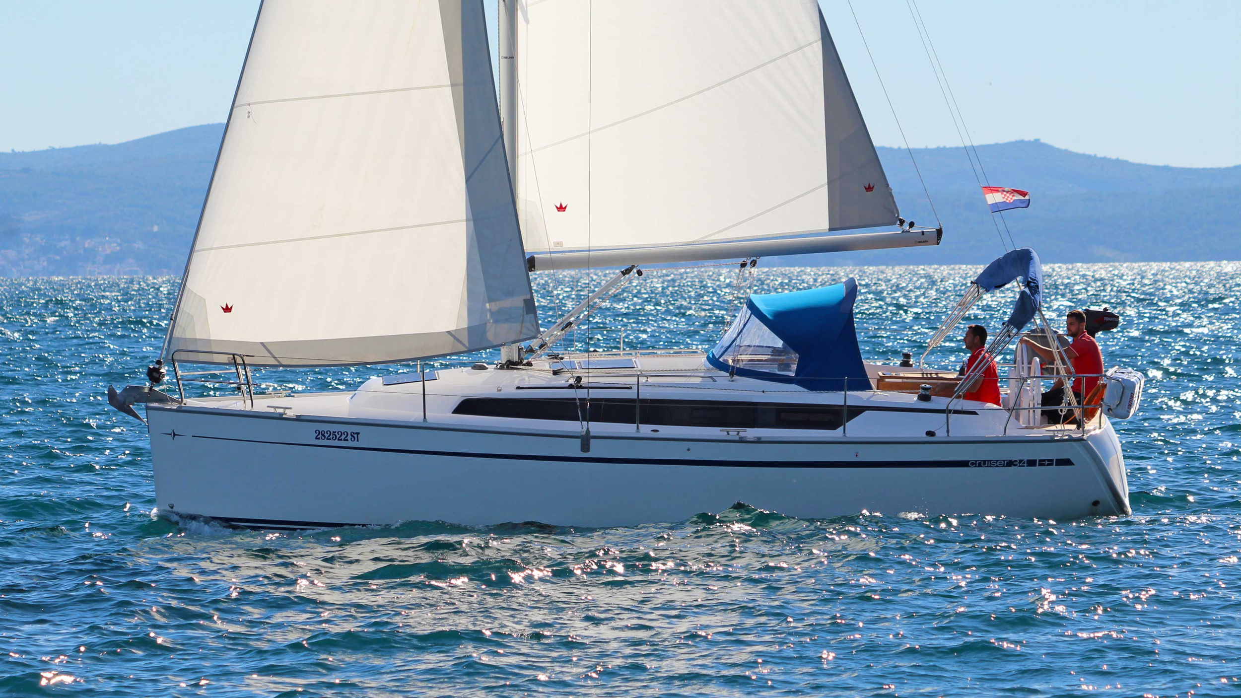 Bavaria Cruiser 34 — photo 4
