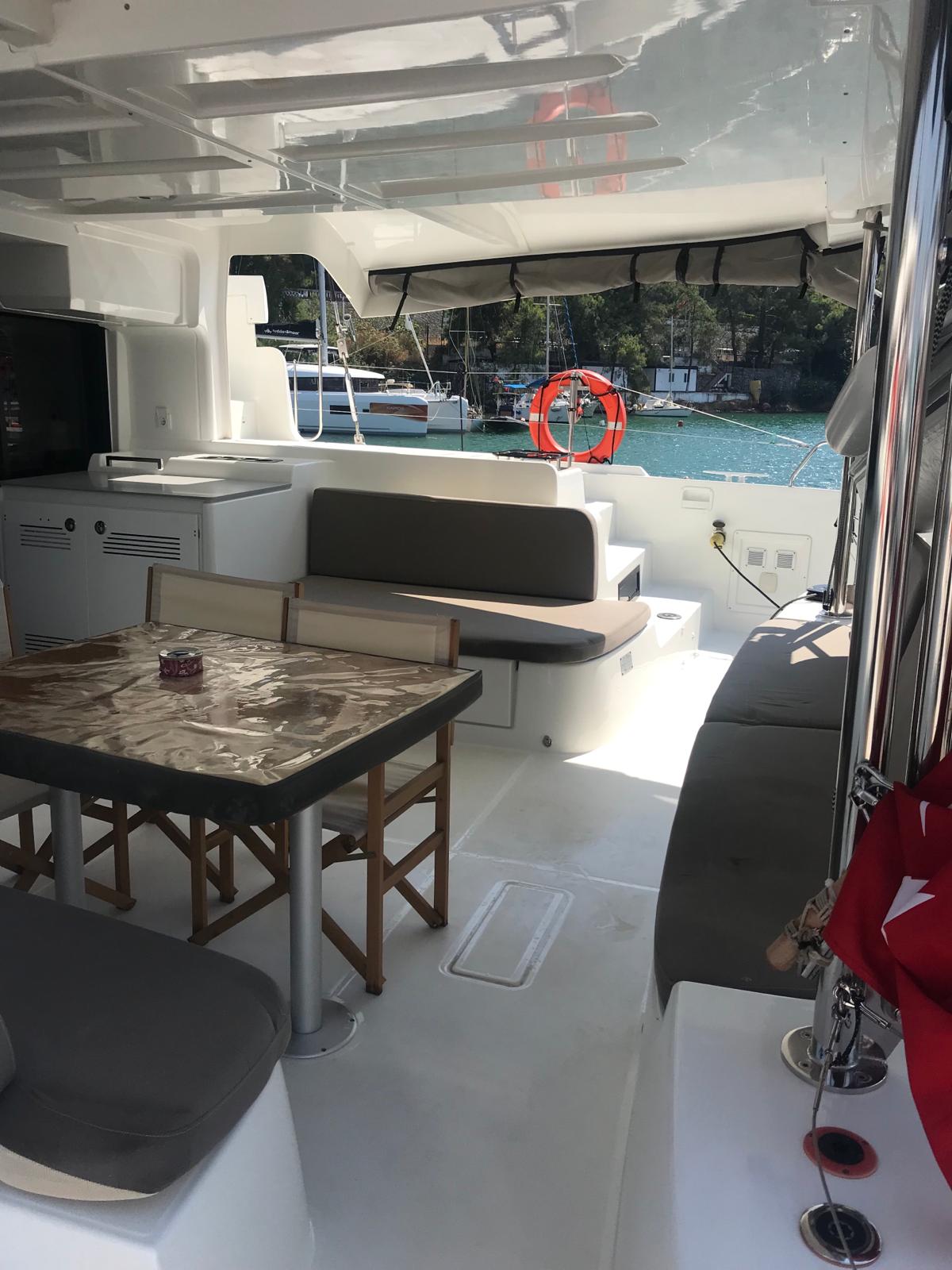 Lagoon 46 - 4 + 1 cab. — photo 9