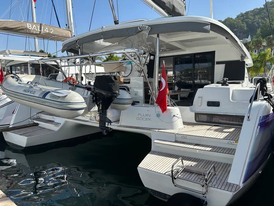 Lagoon 42 - 4 + 1 cab. — photo 5