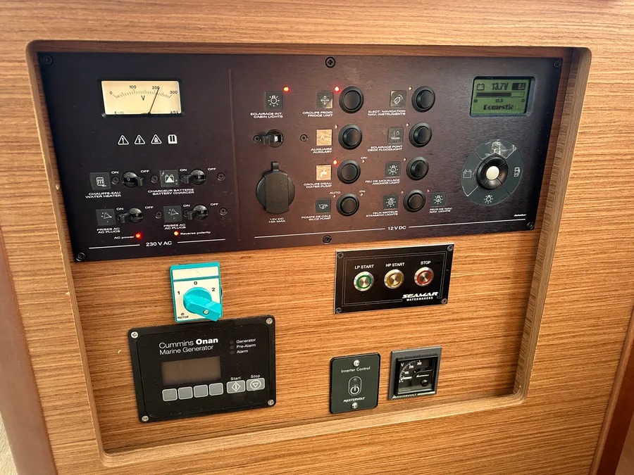 Lagoon 42 - 4 + 1 cab. — photo 10