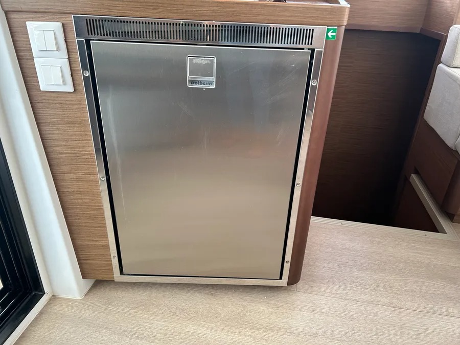 Lagoon 42 - 4 + 1 cab. — photo 11