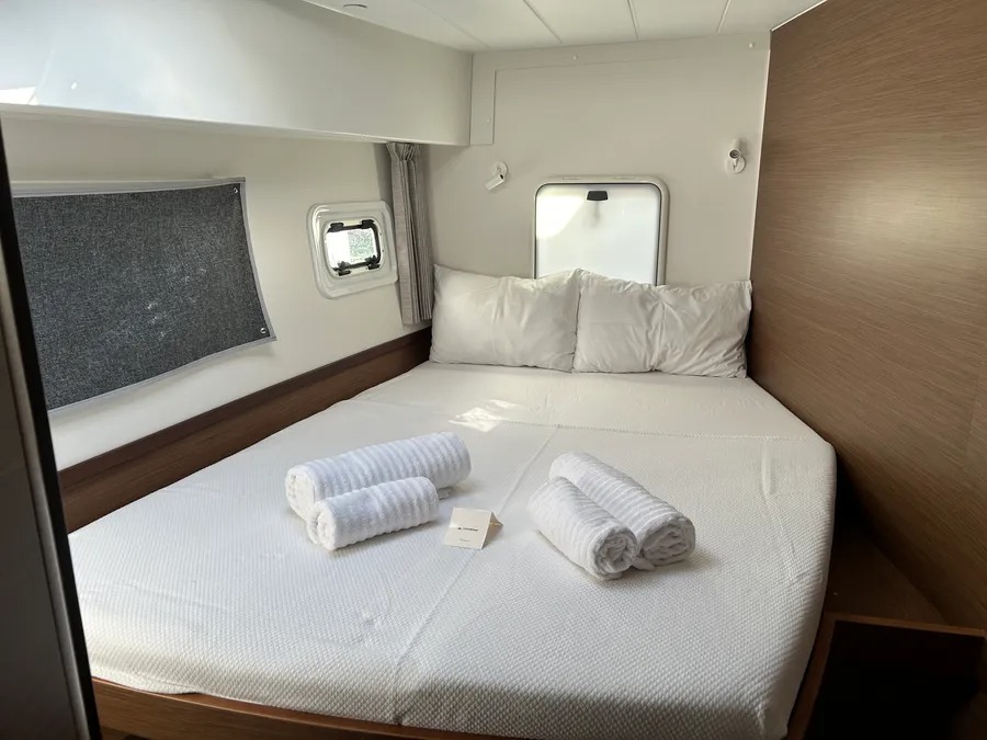 Lagoon 42 - 4 + 1 cab. — photo 12