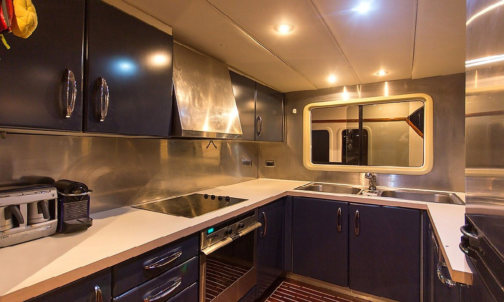 Trawler 77 — photo 5
