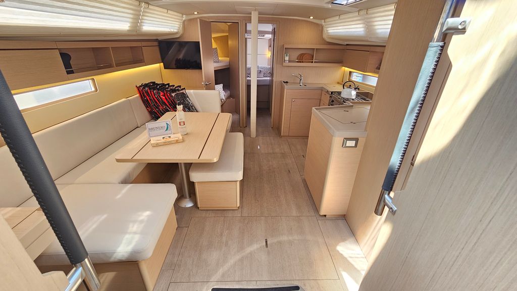 Oceanis 40.1 — photo 10