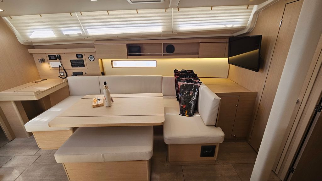 Oceanis 40.1 — photo 12