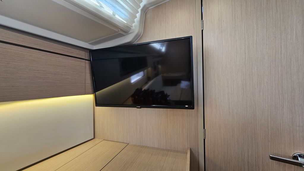 Oceanis 40.1 — photo 13