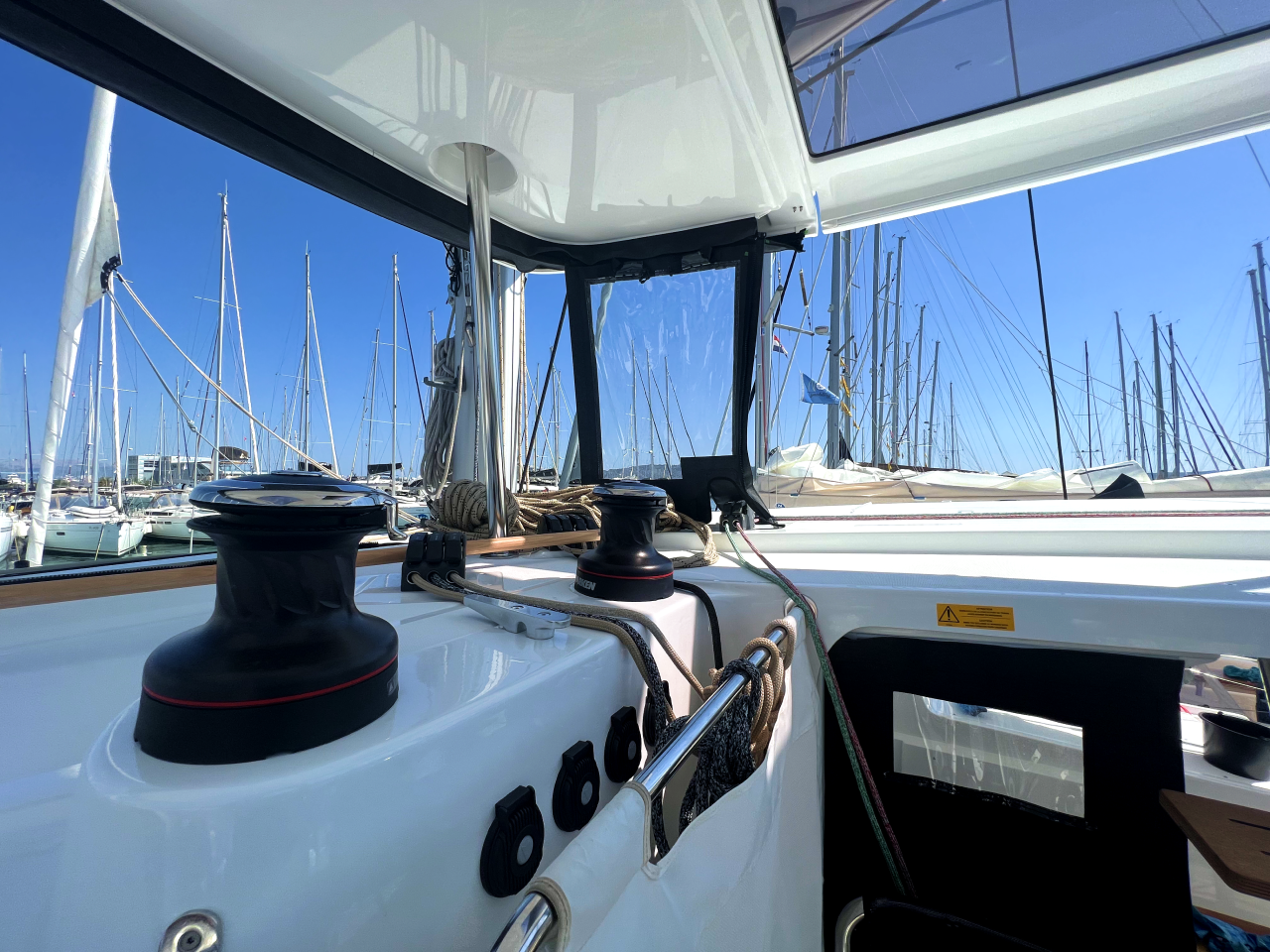 Lagoon 42 - 4 + 1 cab. — photo 7