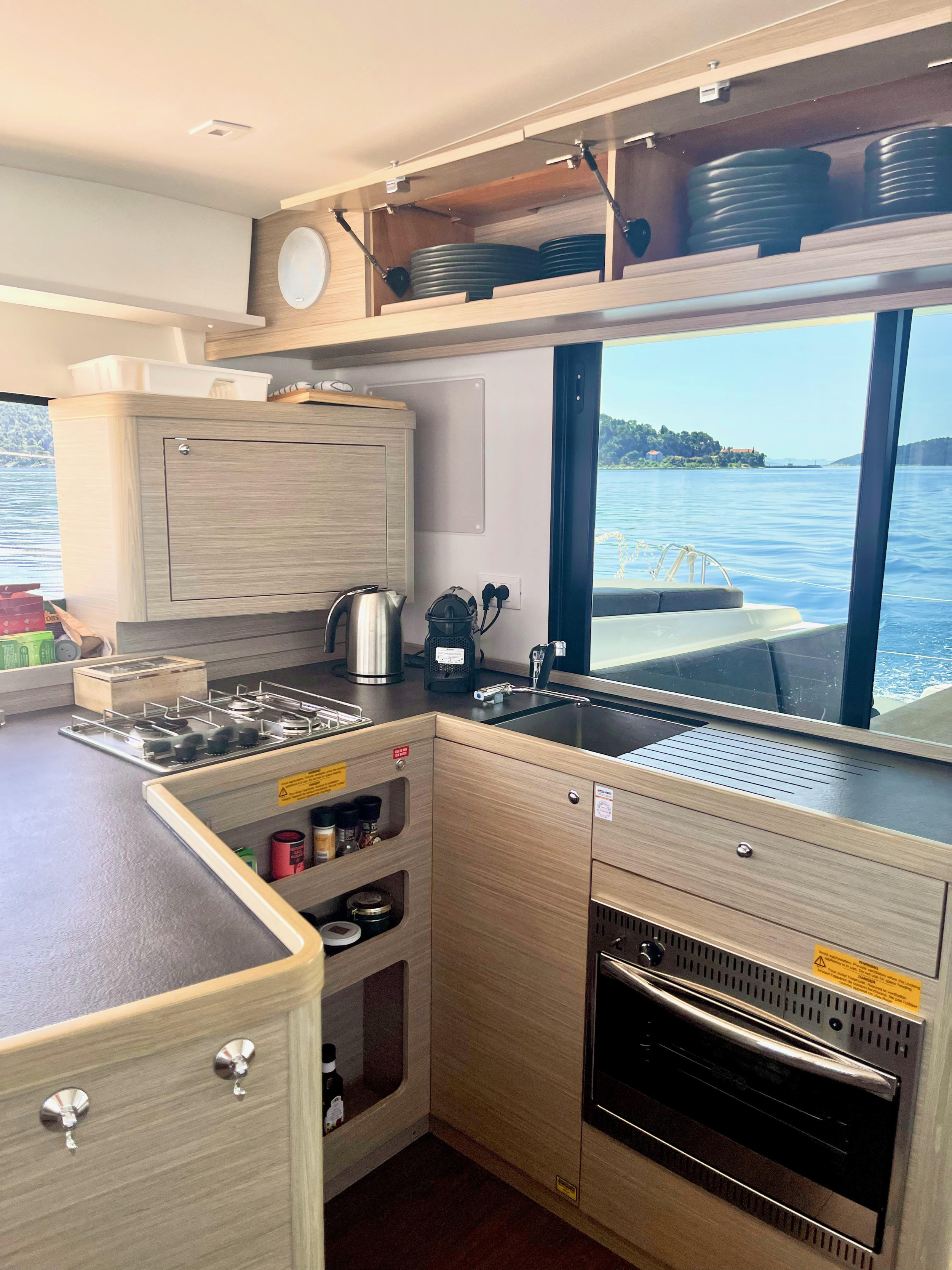 Lagoon 42 - 4 + 1 cab. — photo 21