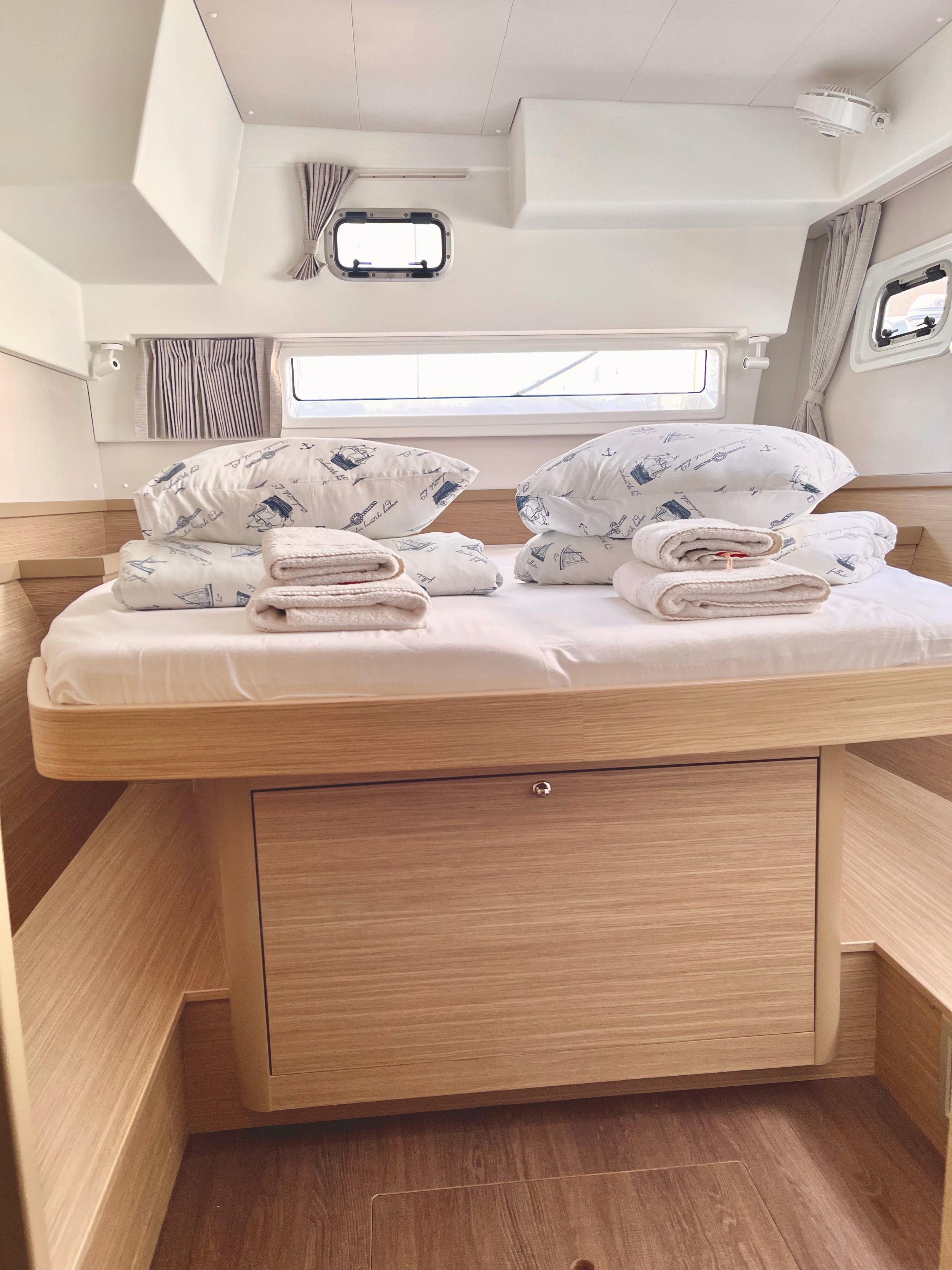 Lagoon 42 - 4 + 1 cab. — photo 25