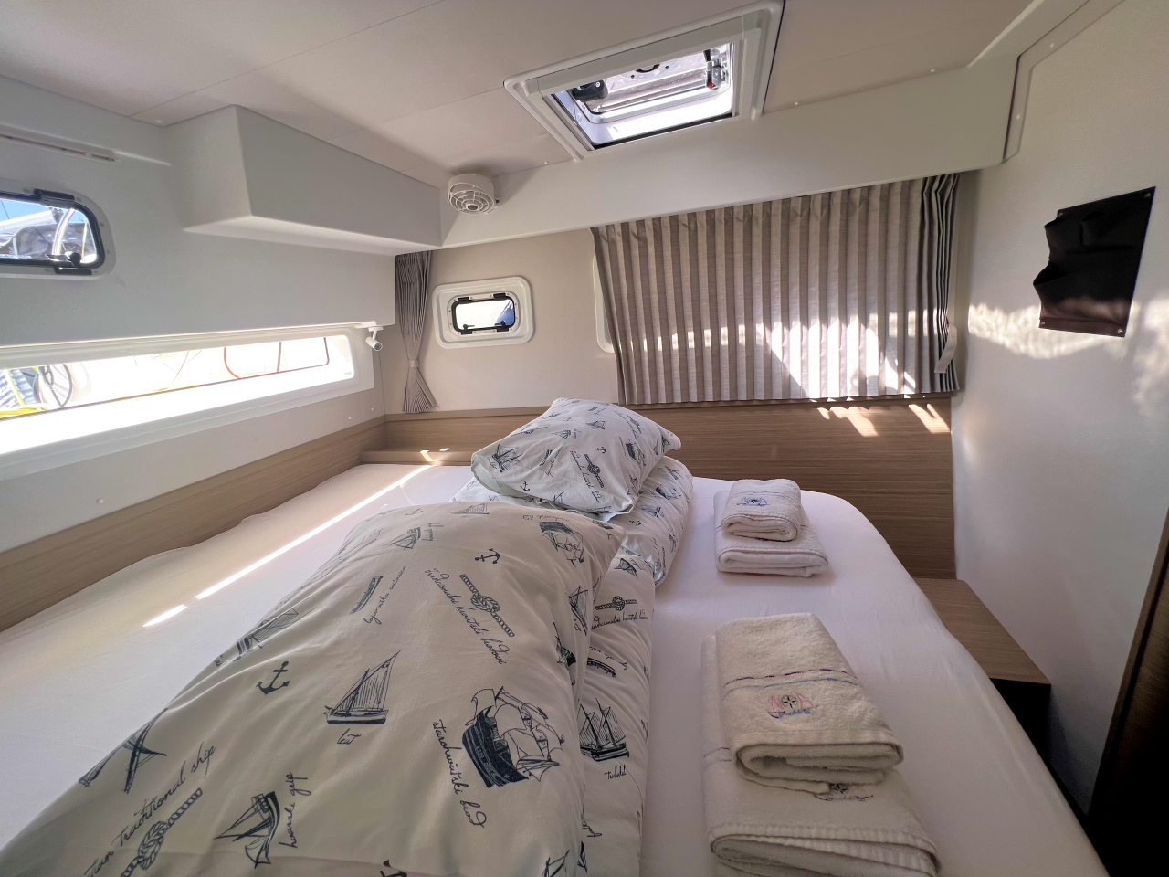 Lagoon 42 - 4 + 1 cab. — photo 26
