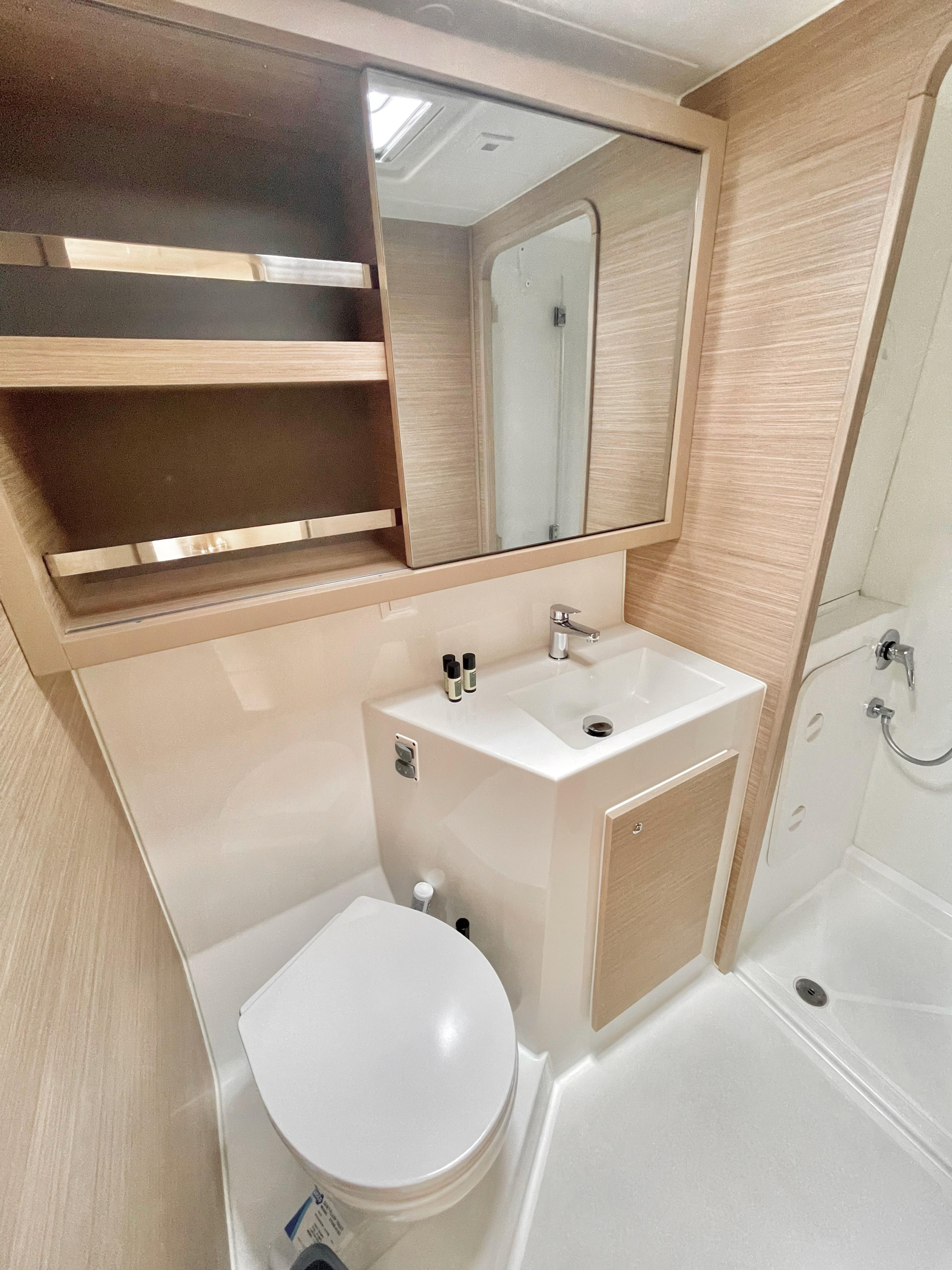 Lagoon 42 - 4 + 1 cab. — photo 29