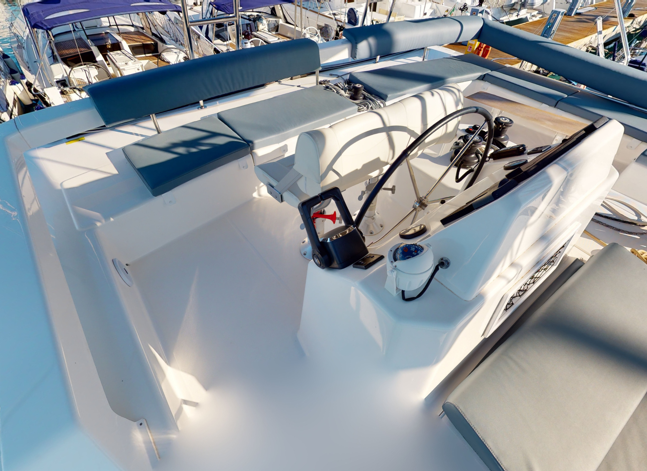 Dufour 48 Catamaran - 5 + 1 cab. — photo 9