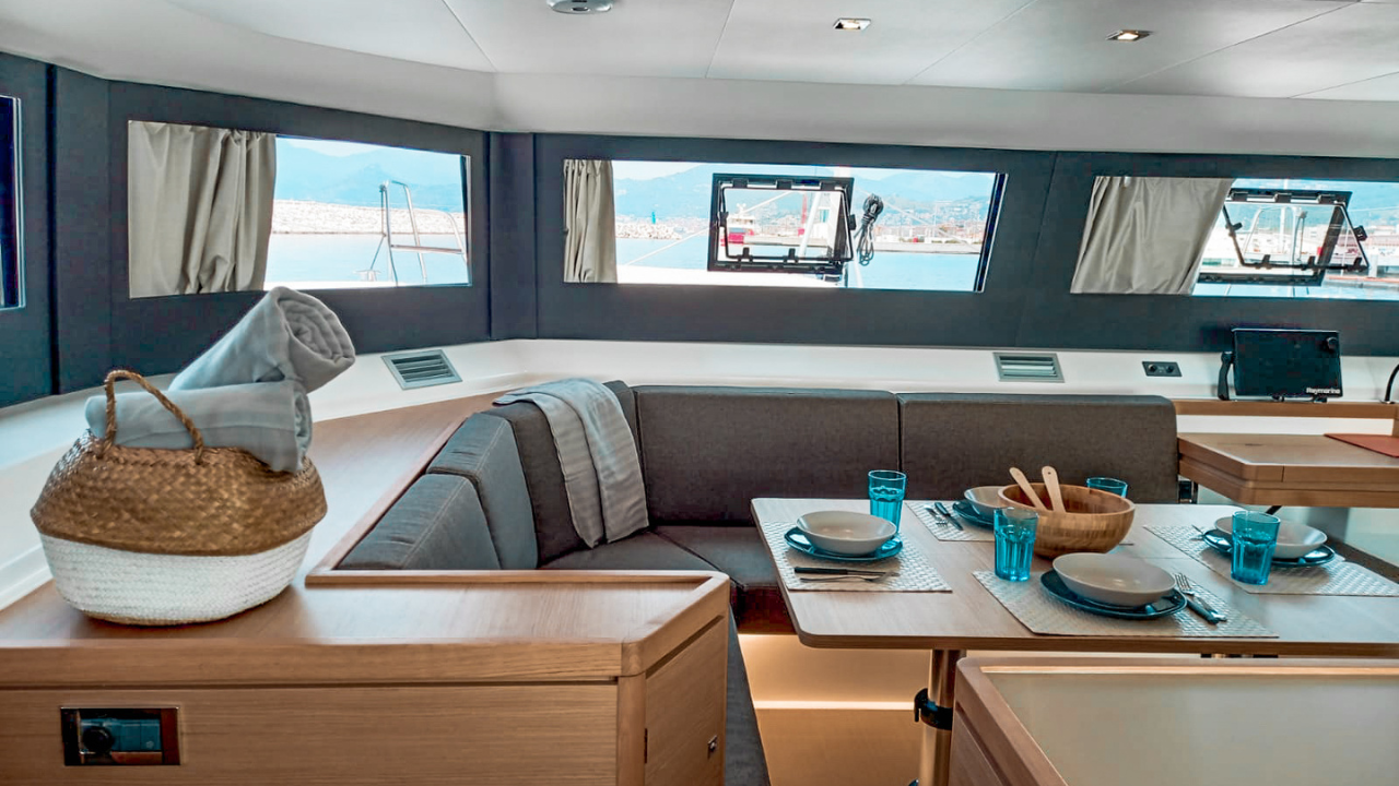 Dufour 48 Catamaran - 5 + 1 cab. — photo 11