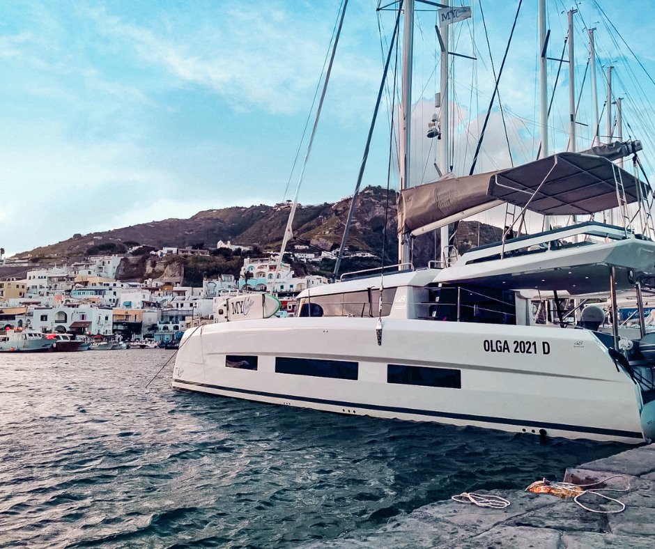 Dufour 48 Catamaran - 5 + 1 cab. — photo 4