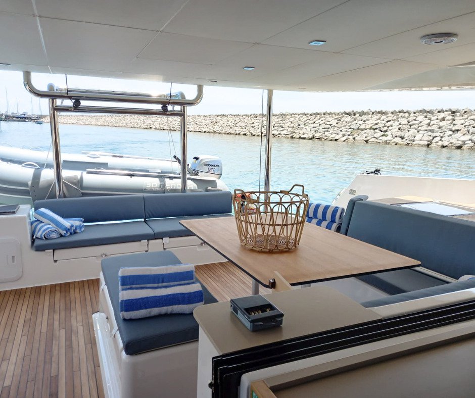 Dufour 48 Catamaran - 5 + 1 cab. — photo 11