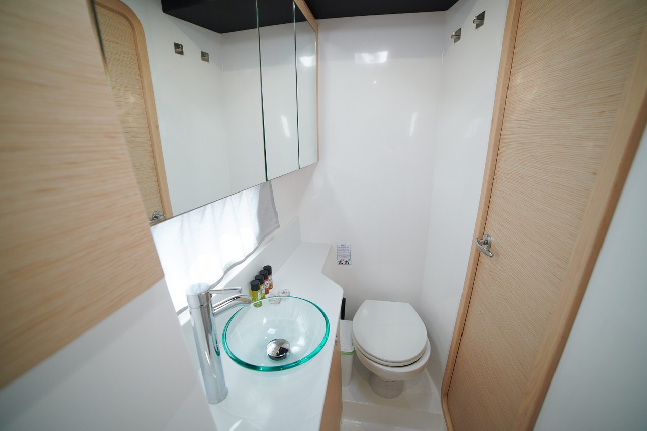 Dufour 48 Catamaran - 5 + 1 cab. — photo 16