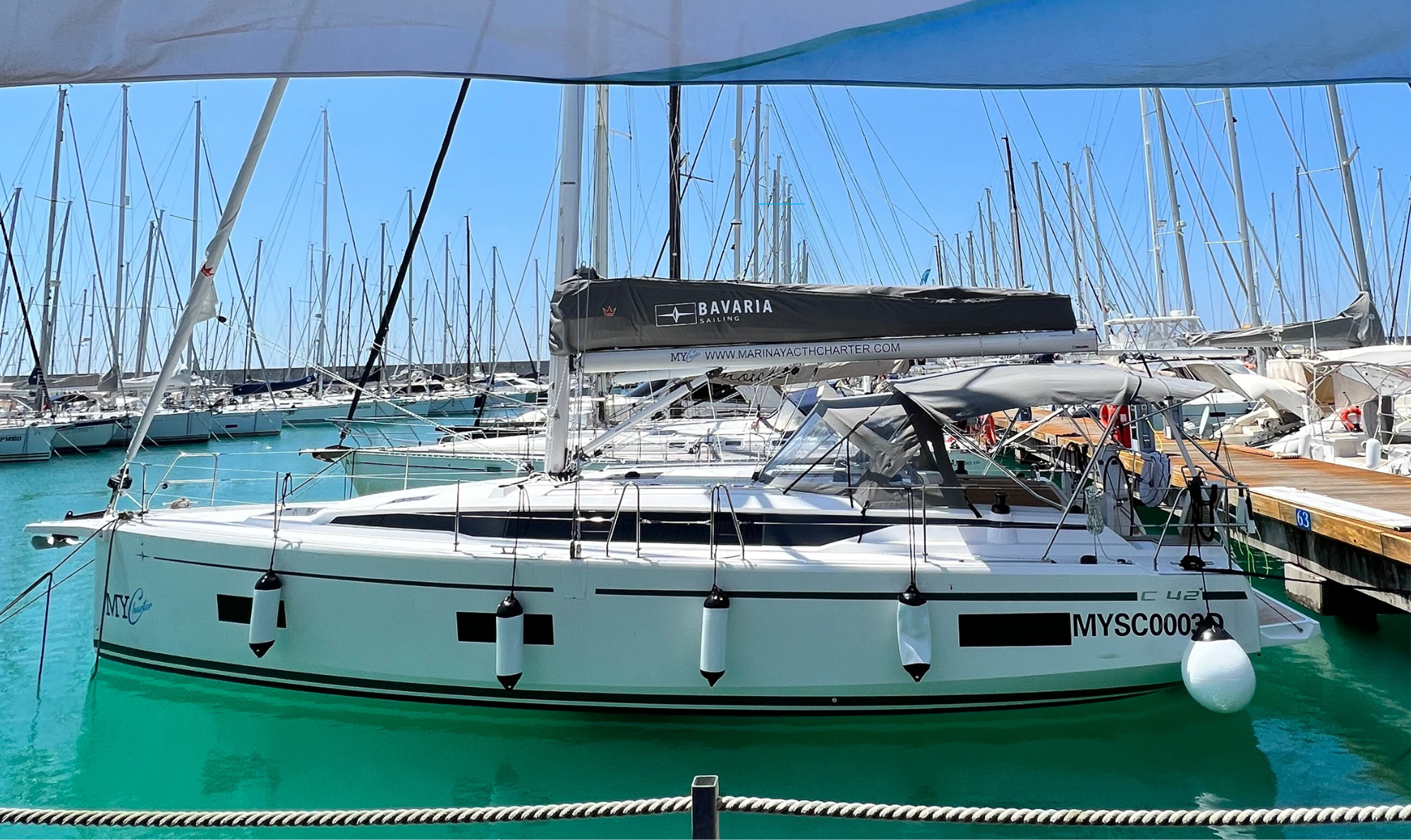Bavaria C42 — photo 4
