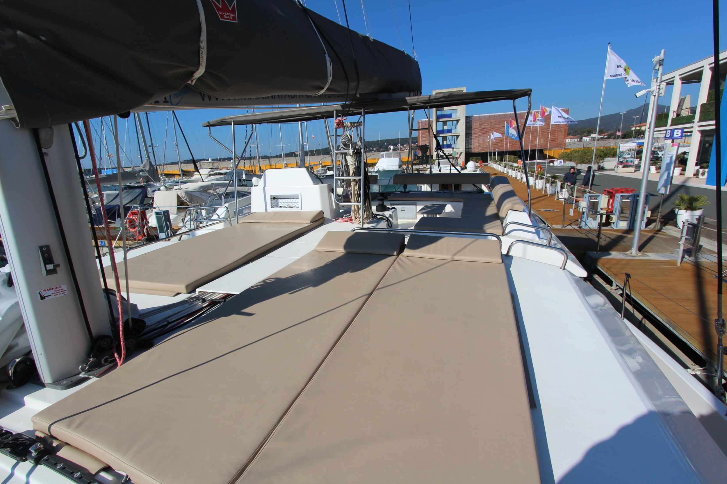 Dufour 48 Catamaran - 5 + 1 cab. — photo 8