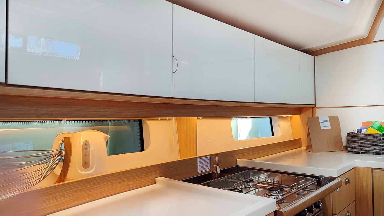 Bavaria C46 - 4 cab. — photo 12