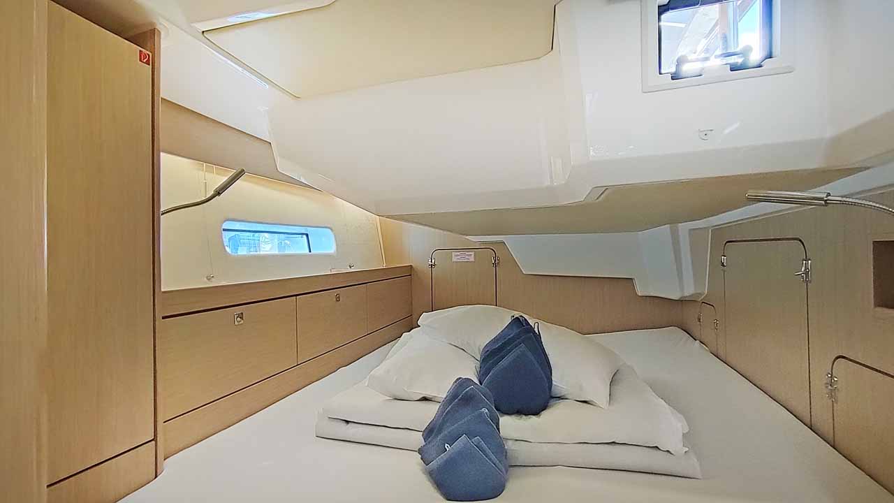 Bavaria C46 - 4 cab. — photo 17