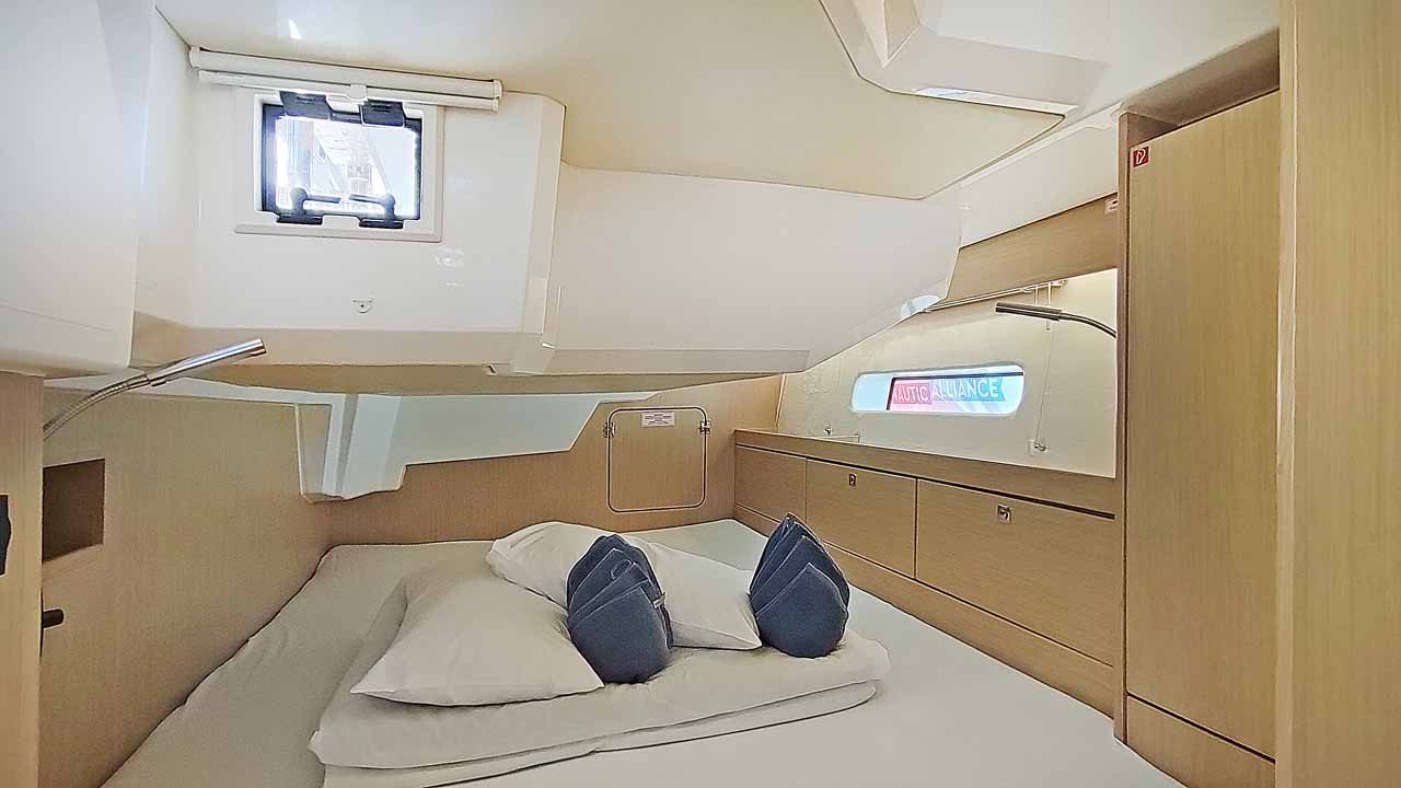 Bavaria C46 - 4 cab. — photo 18