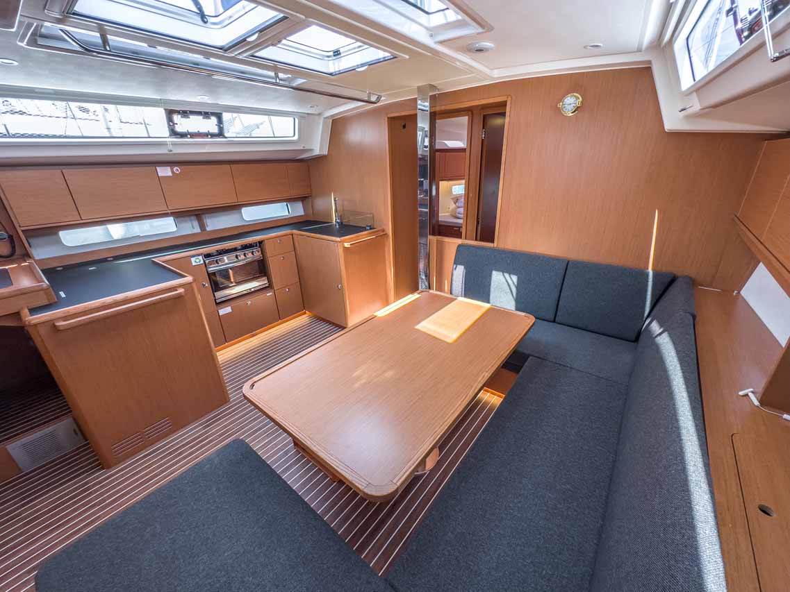 Bavaria C46 - 4 cab. — photo 13