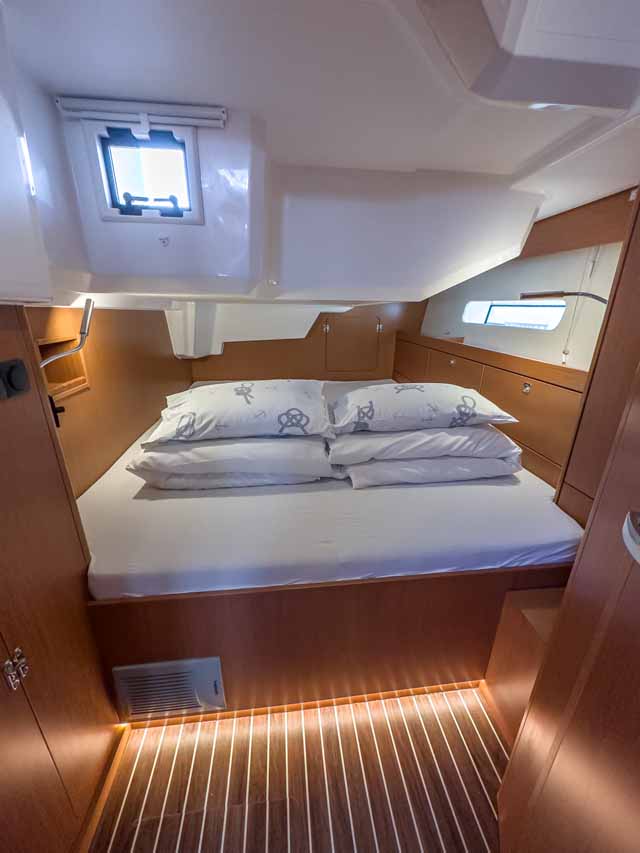 Bavaria C46 - 4 cab. — photo 21