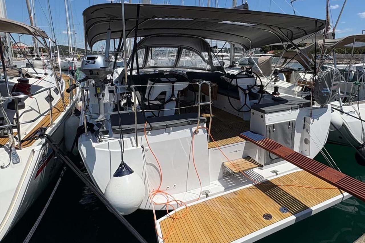 Bavaria C46 - 4 cab. — photo 1