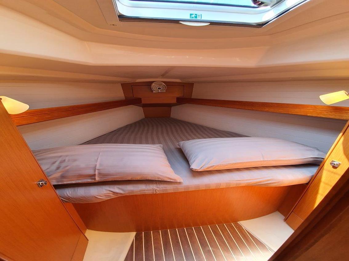 Bavaria Cruiser 33 — photo 9