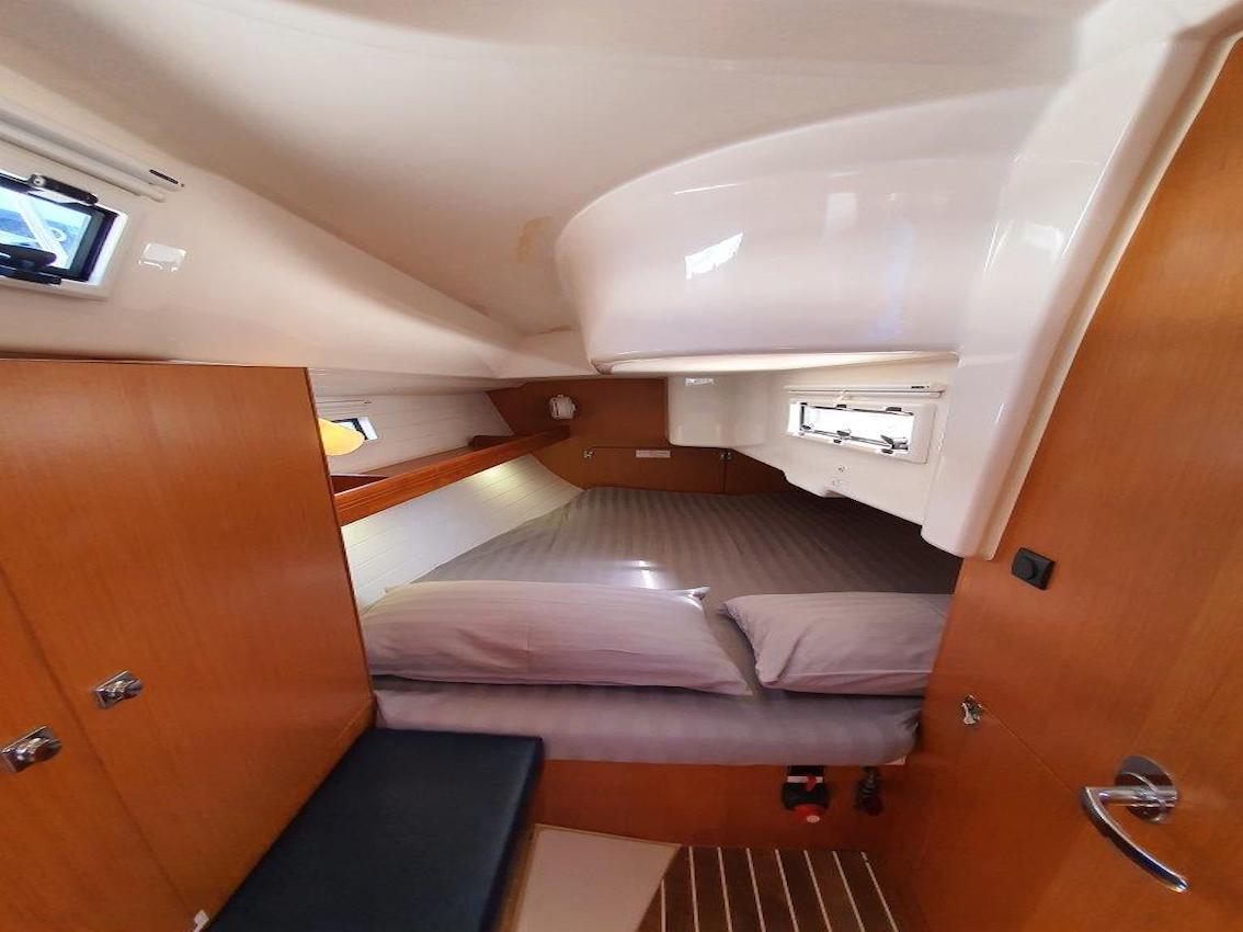 Bavaria Cruiser 33 — photo 10