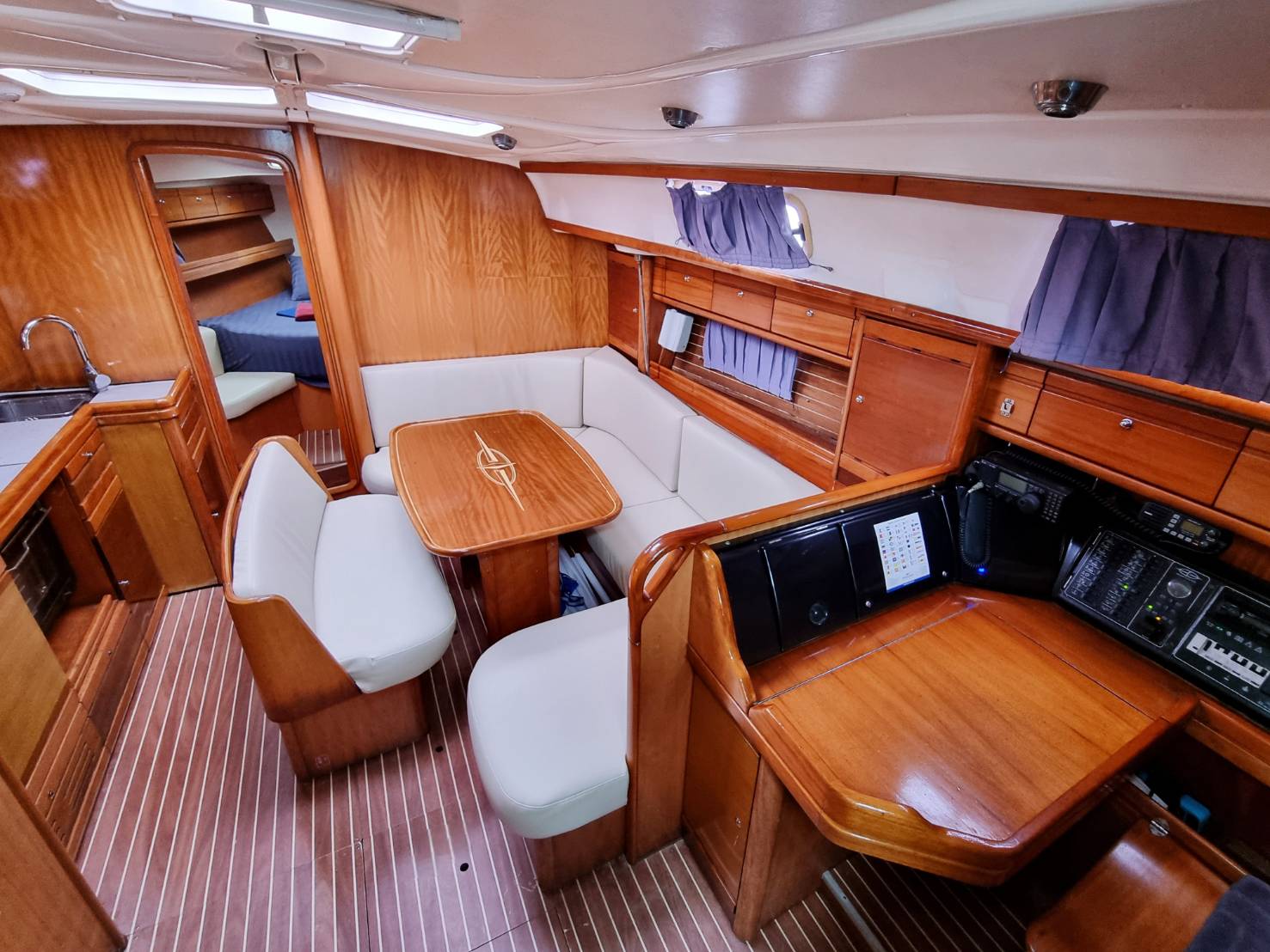 Bavaria 39 Cruiser — photo 7