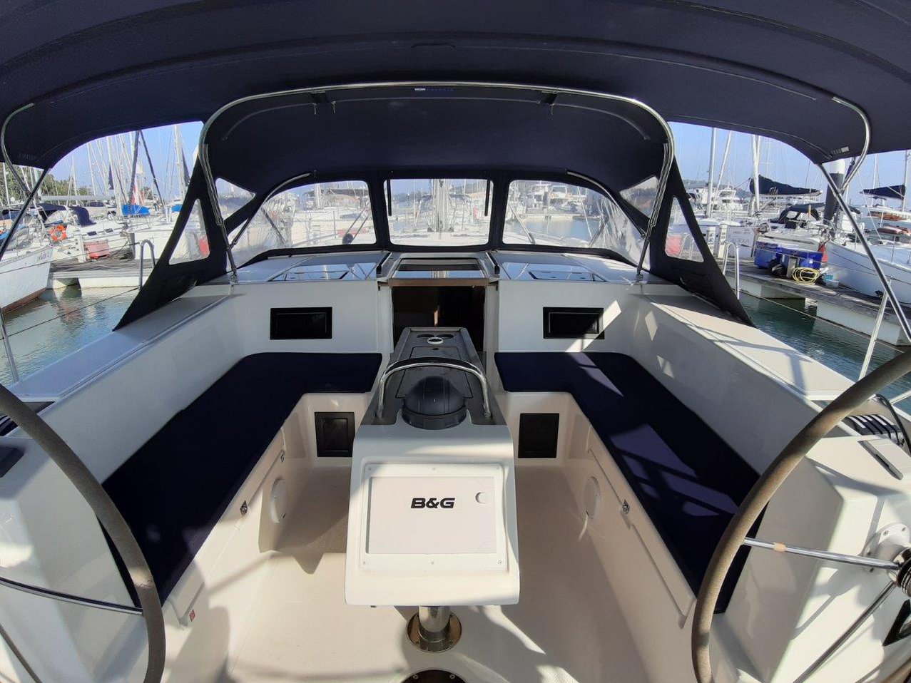 Bavaria C45 - 4 cab. — photo 4