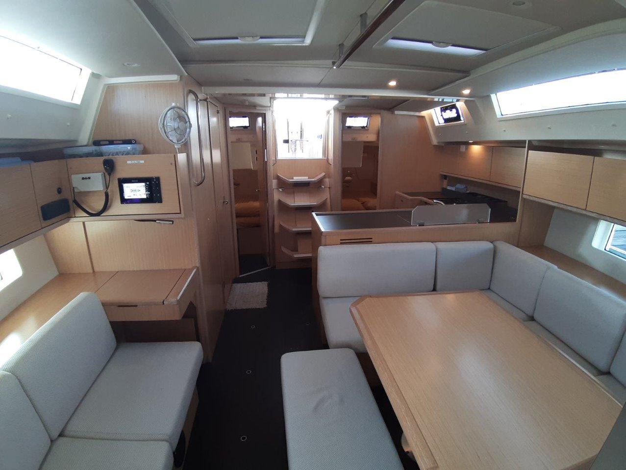 Bavaria C45 - 4 cab. — photo 6