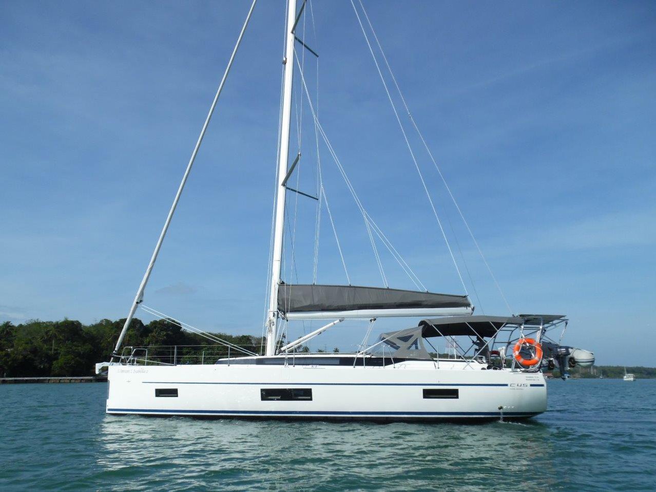 Bavaria C45 - 4 cab. — photo 1