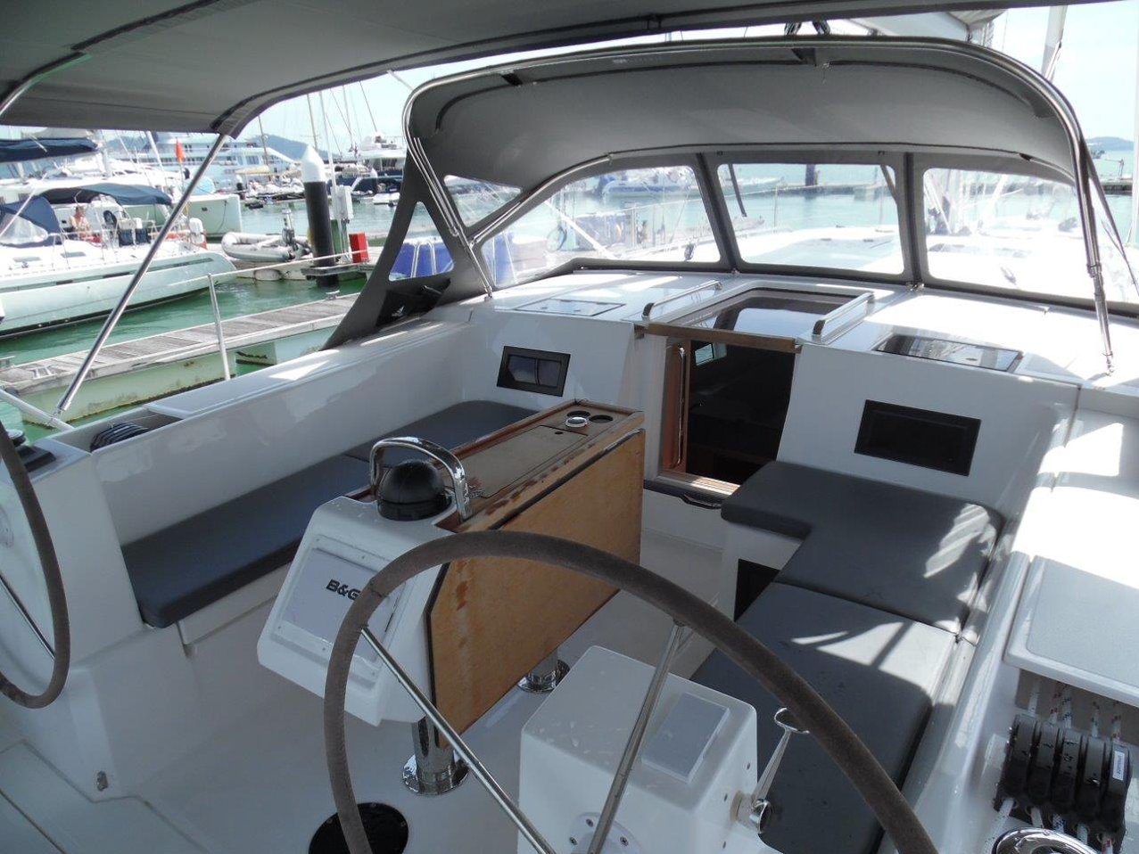 Bavaria C45 - 4 cab. — photo 3