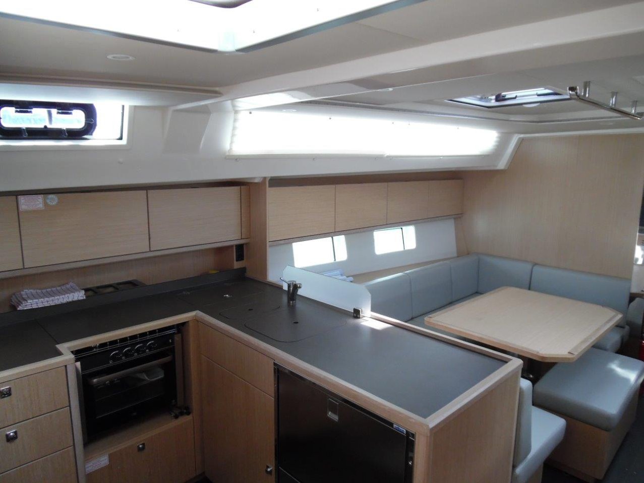 Bavaria C45 - 4 cab. — photo 5