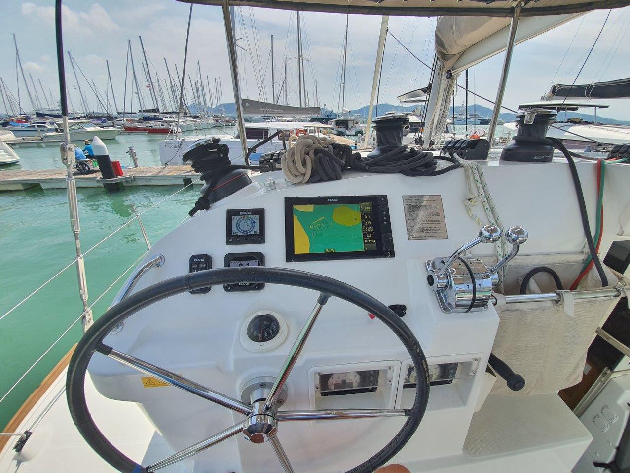 Lagoon 400 S2 - 4 + 2 cab. — photo 7