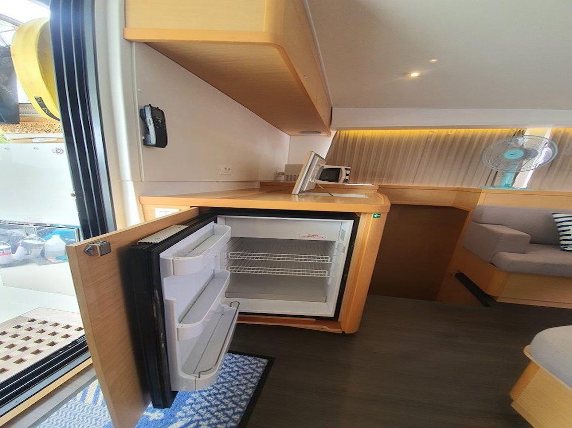 Lagoon 42 - 4 + 2 cab. — photo 9