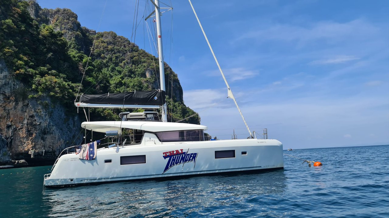 Lagoon 42 - 4 + 2 cab. — photo 3
