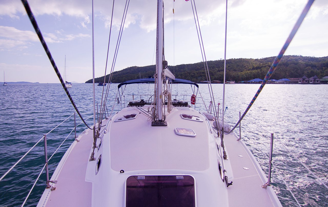 Catalina 375 — photo 4
