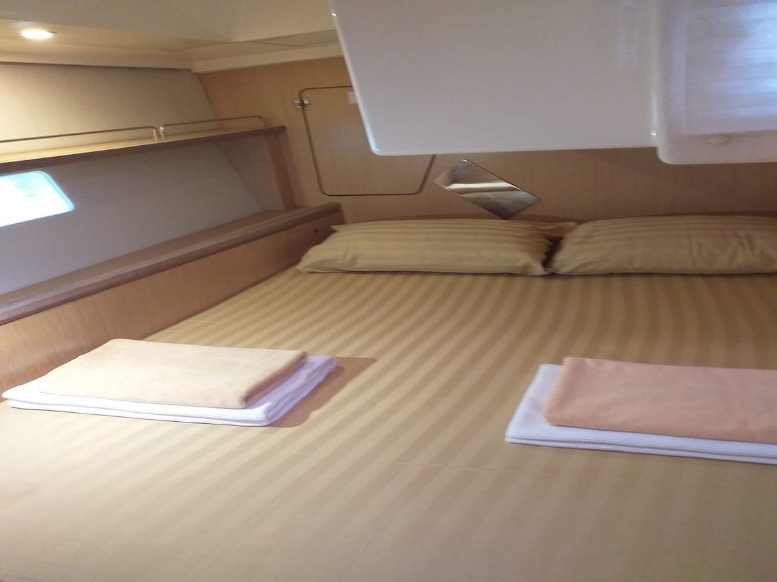Bavaria C45 - 4 cab. — photo 16