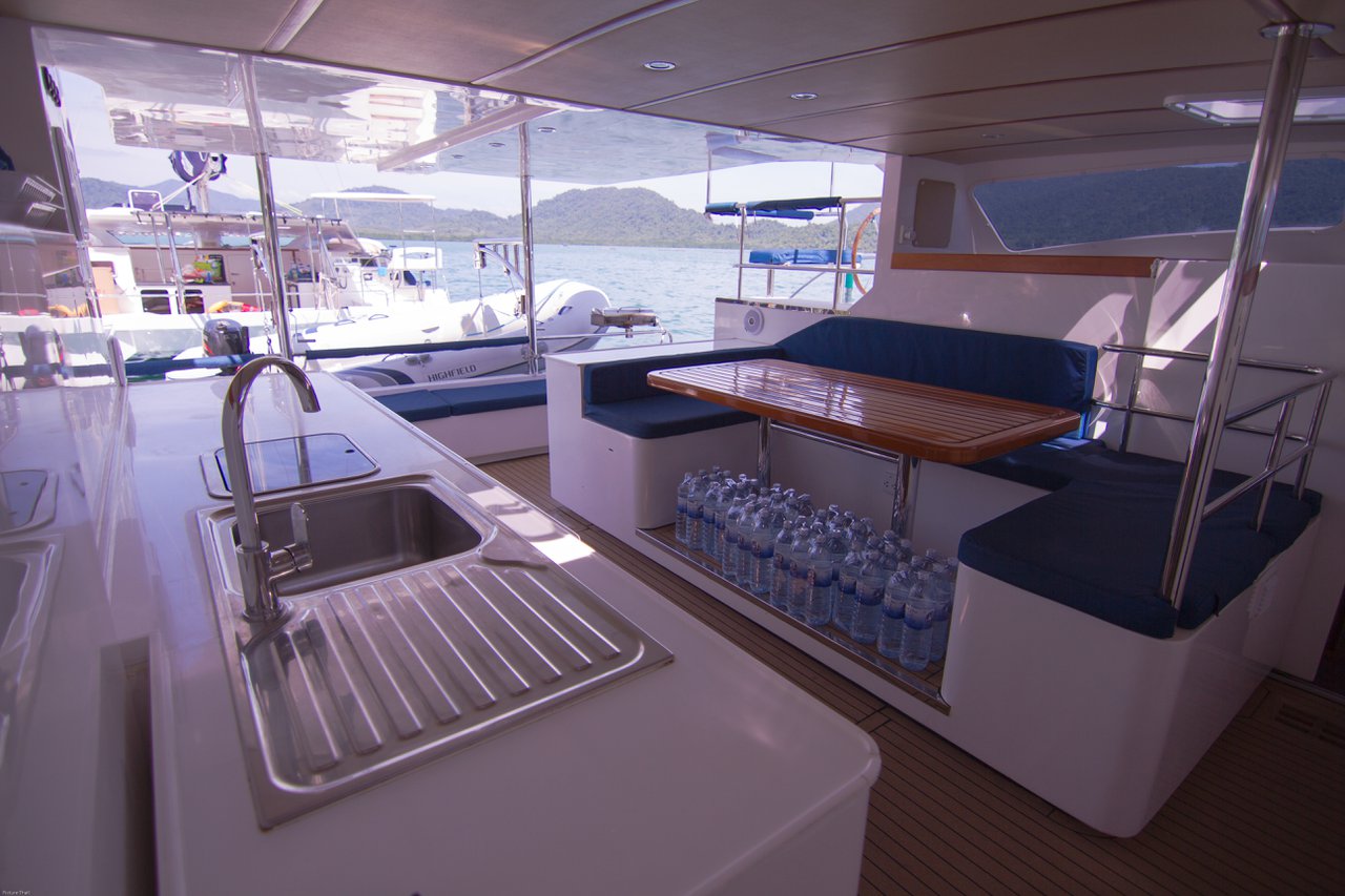 Island Spirit 38 - 4 cab. — photo 9