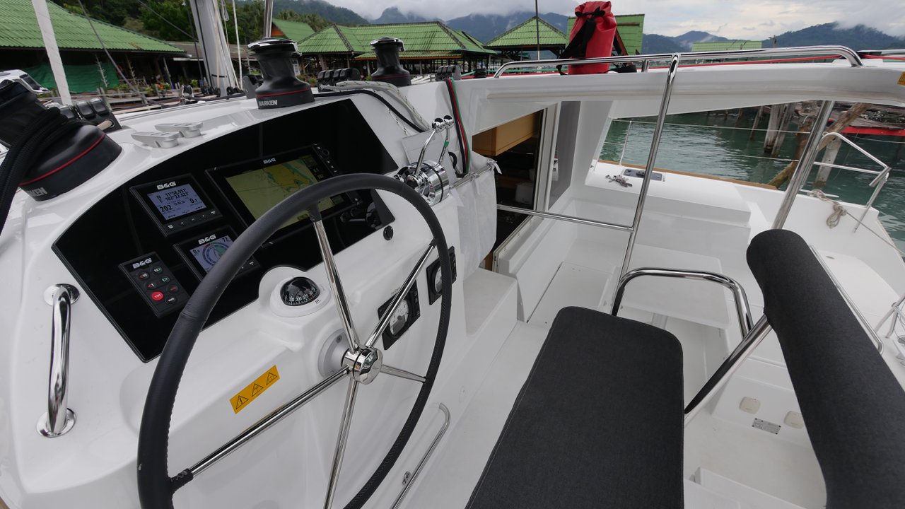 Lagoon 400 S2 - 4 + 1 cab. — photo 8