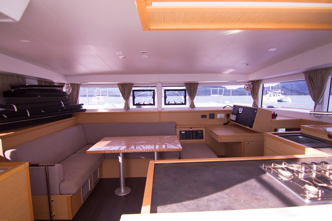 Lagoon 400 S2 - 4 + 1 cab. — photo 16