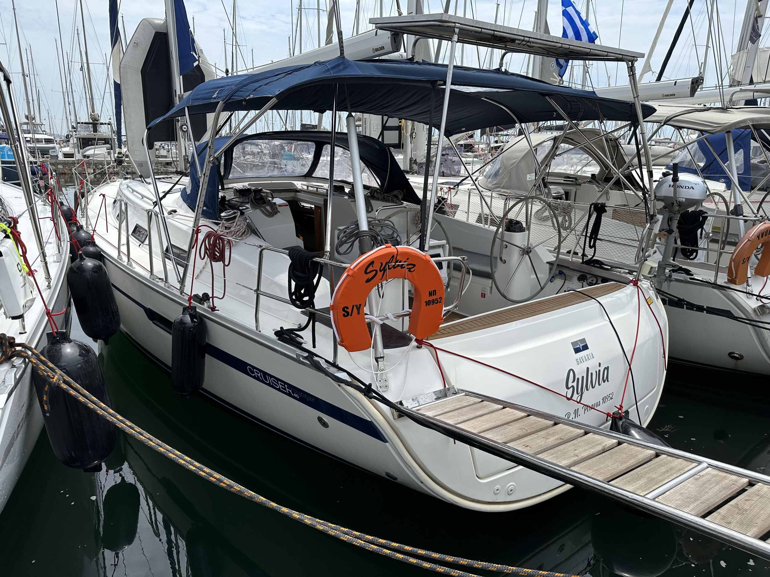 Bavaria Cruiser 40 — photo 8