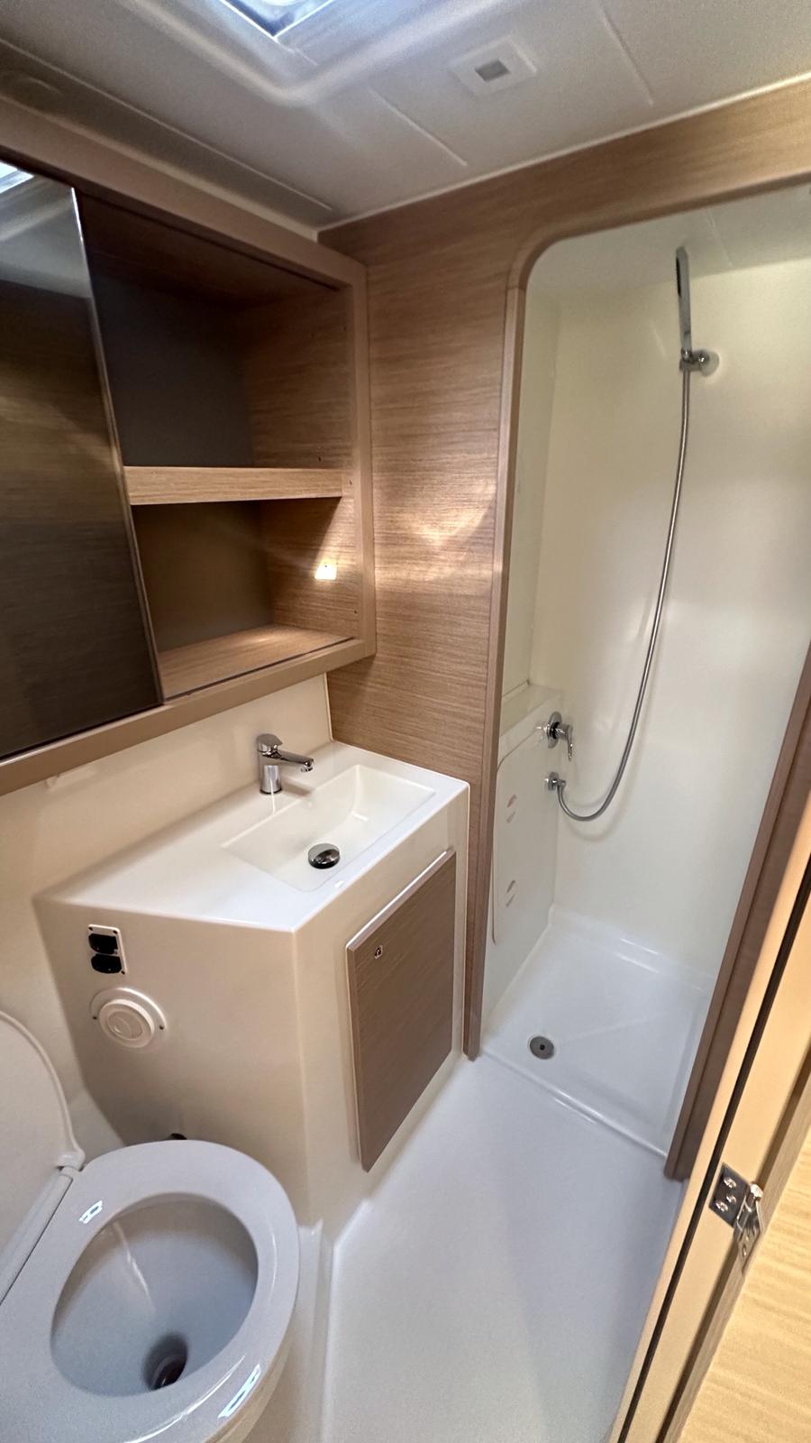 Lagoon 42 - 4 + 1 cab. — photo 6