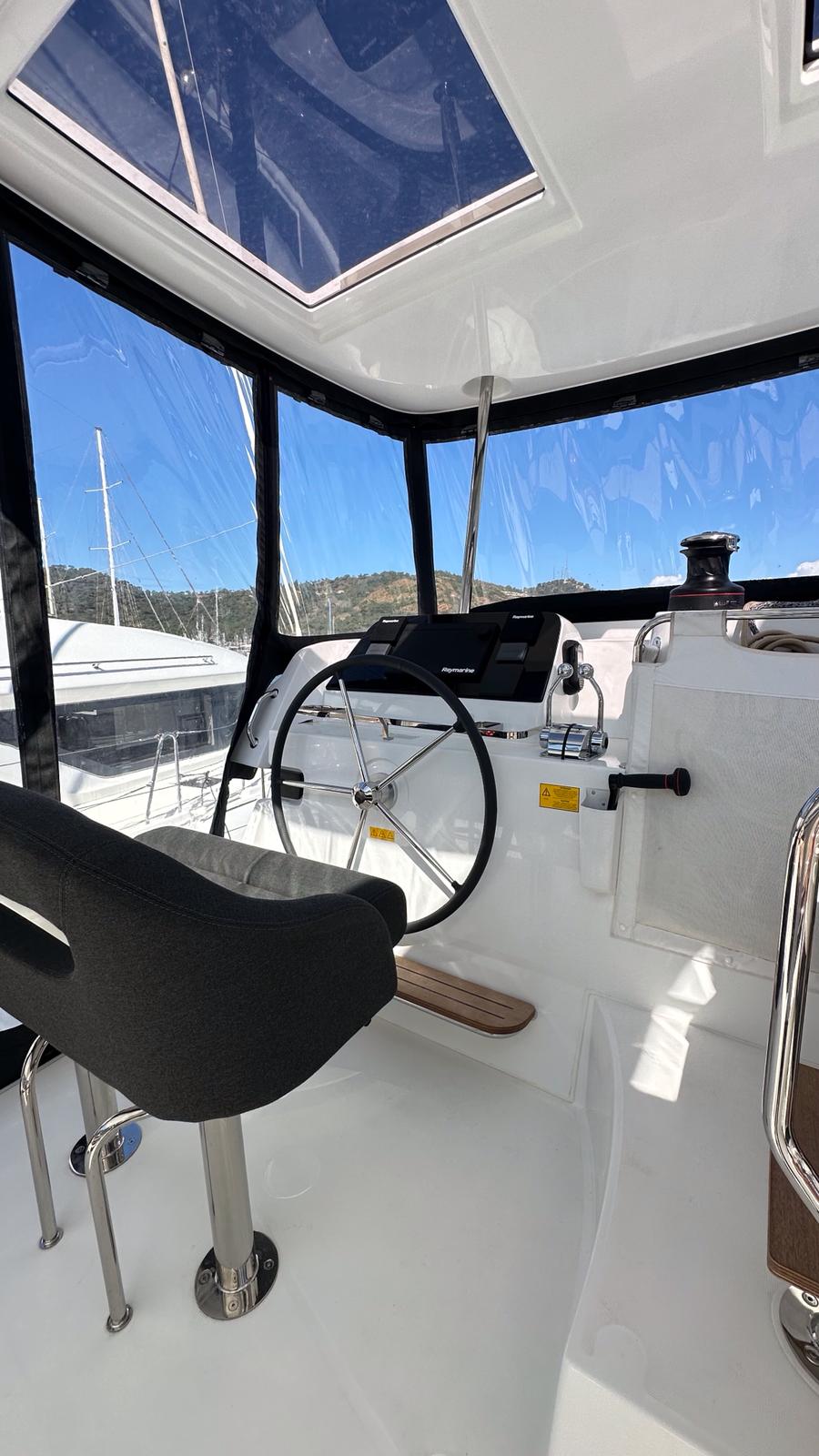 Lagoon 42 - 4 + 1 cab. — photo 8