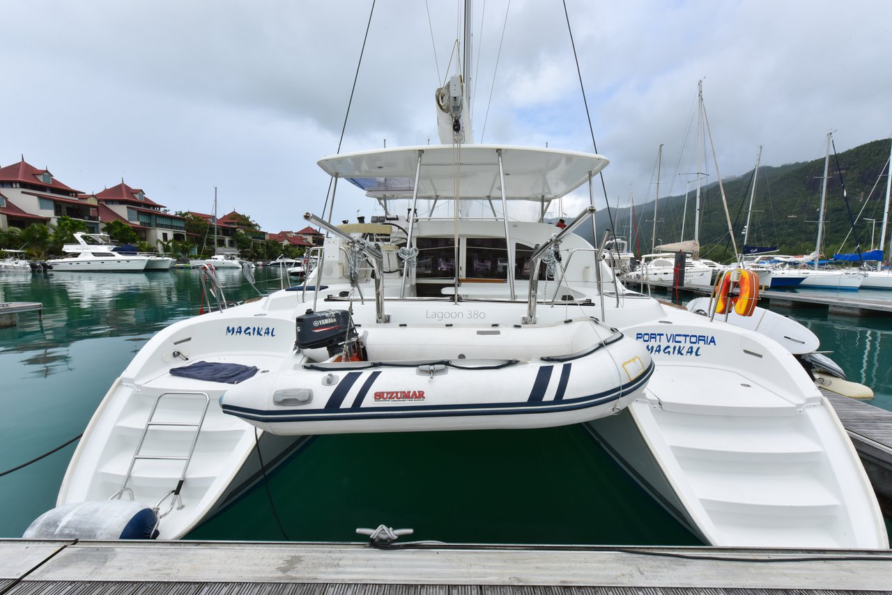 Lagoon 380 - 3 cab. — photo 6
