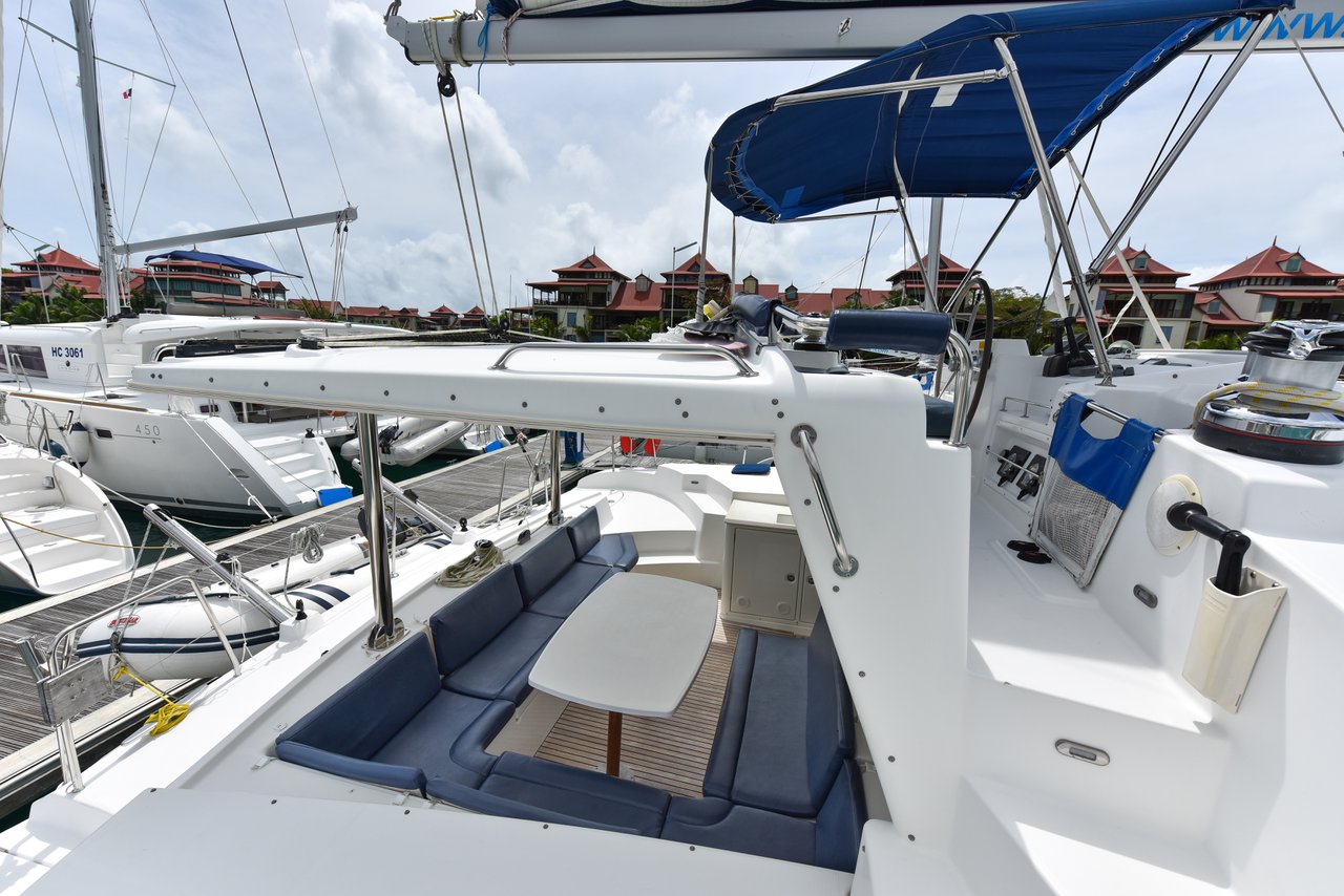 Lagoon 440 - 4 + 1 cab. — photo 6